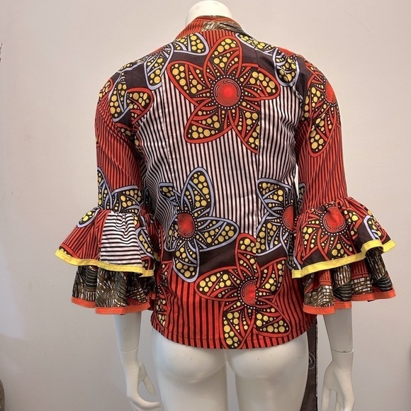 Gorgeous Vintage Boho Multiwear Multicolored Blouse with Ruffle Sleeves. - Picture 10 of 12